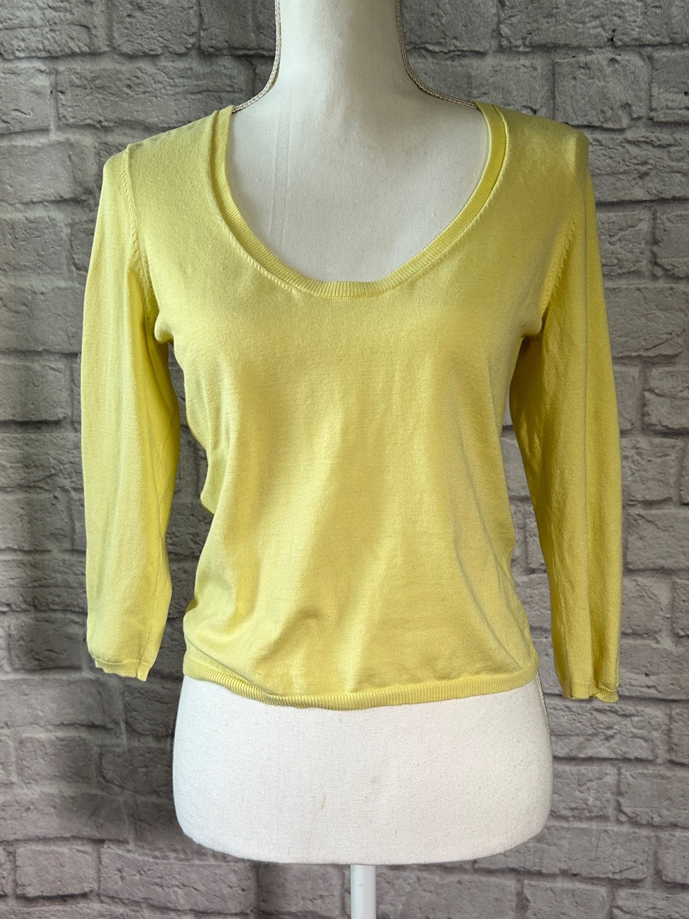 Moda Silk Blend Scoop Neck Knit Sweater Lightweight